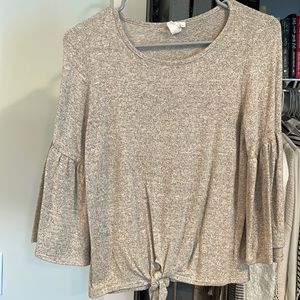 Balloon sleeve sweater